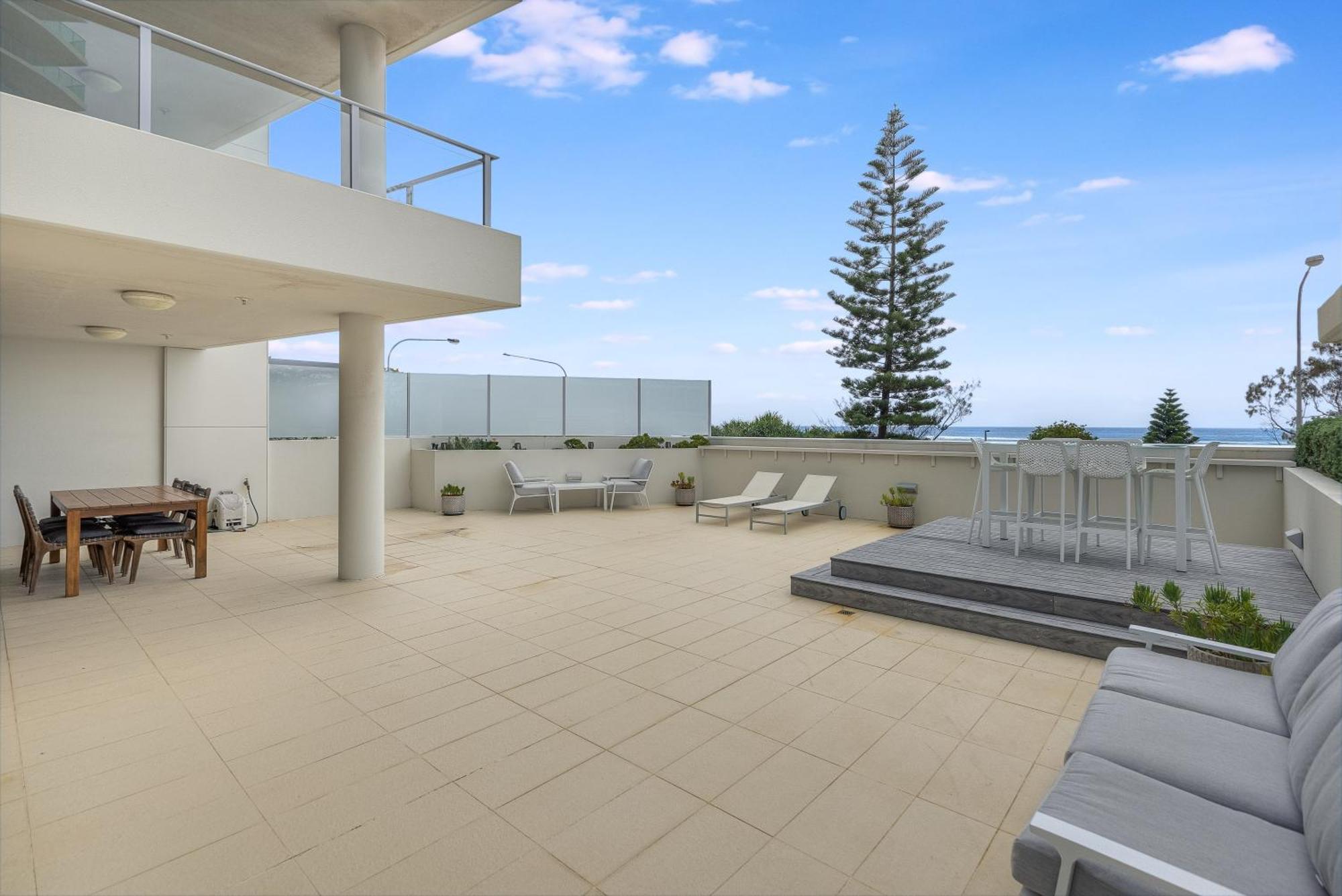 Aparthotel Pure Kirra Gold Coast Esterno foto