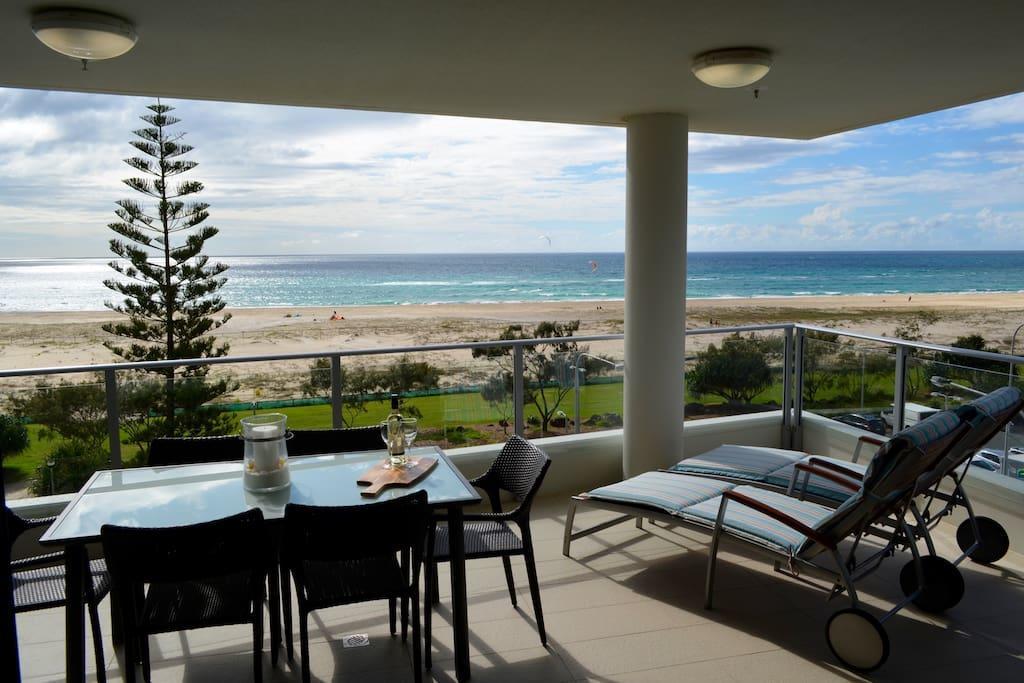 Aparthotel Pure Kirra Gold Coast Esterno foto