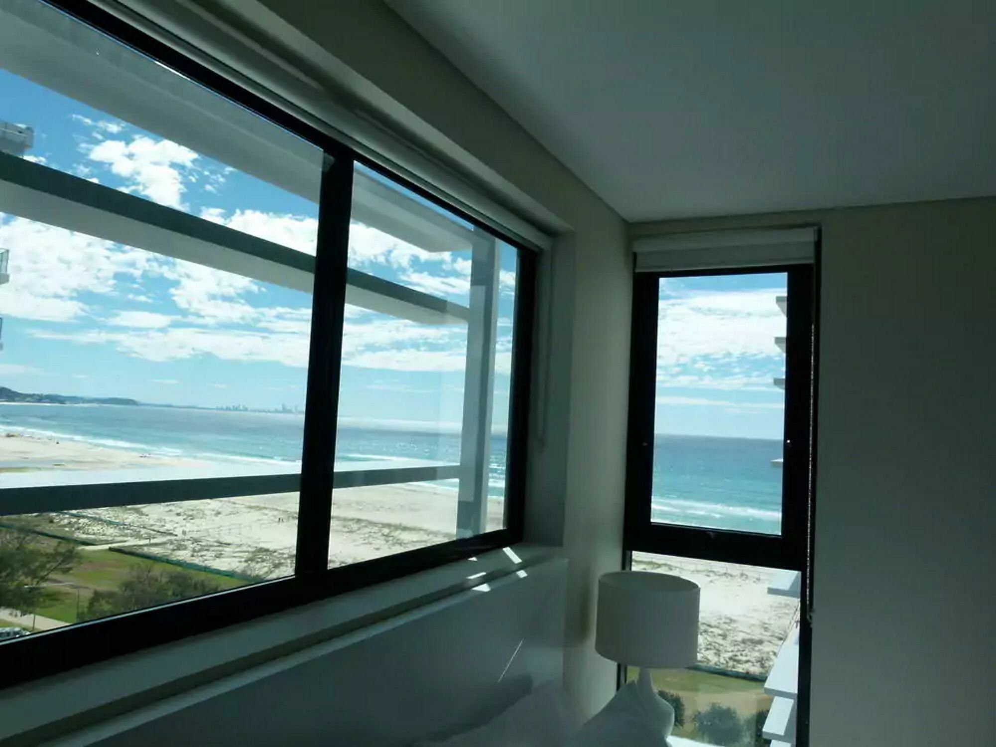 Aparthotel Pure Kirra Gold Coast Esterno foto